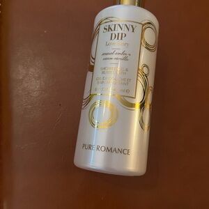 Shower Gel/Bubble Bath: Sensual Amber + Warm Vanilla